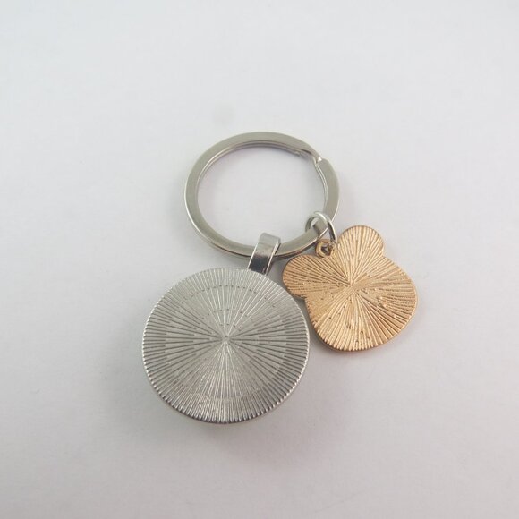 Frog Keychain with Lily Pad Charm Cute Froggie Key Ring Fun Gift for Frog Lover - Picture 4 of 4